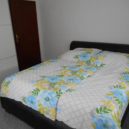 Diana Apartment *