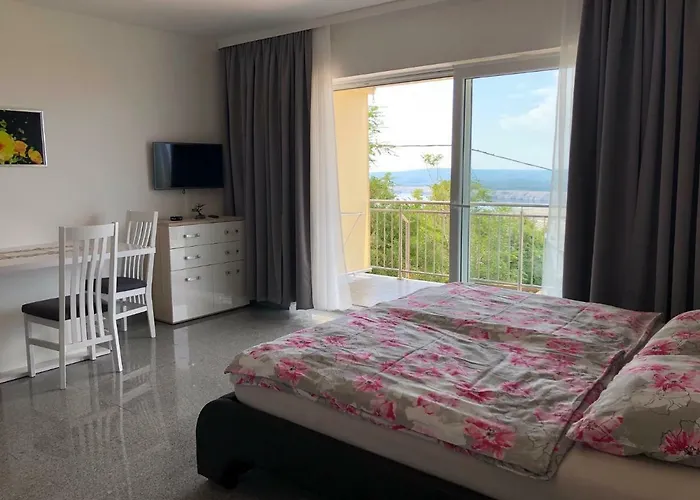 Diana Apartment *